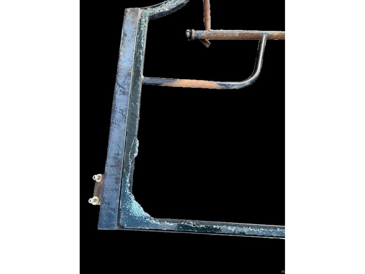 CADRE DE PORTE GAUCHE 