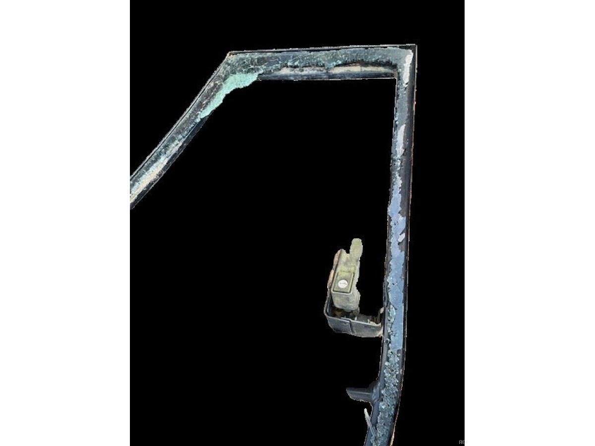 CADRE DE PORTE GAUCHE 