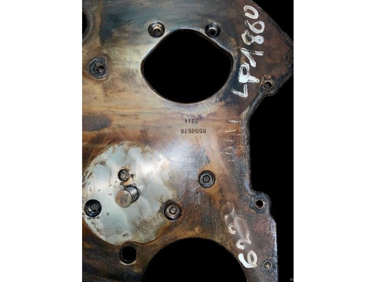 PLAQUE DE DISTRIBUTION MOTEUR  