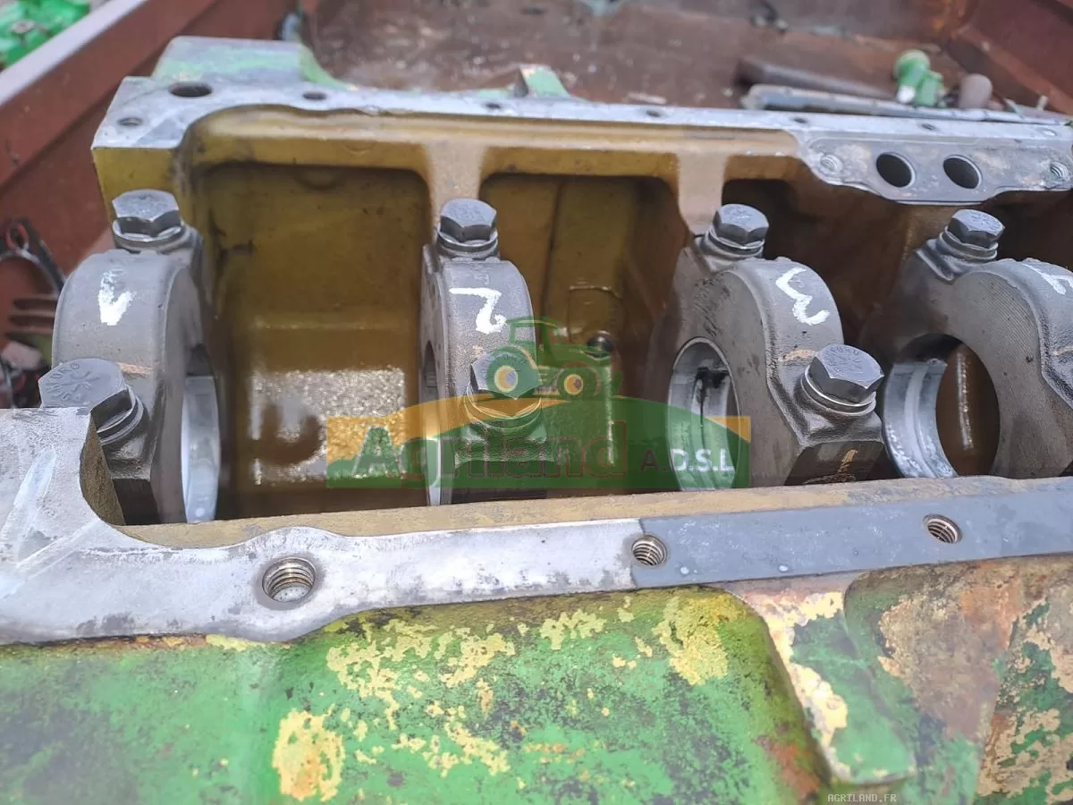BLOC MOTEUR VIDE 