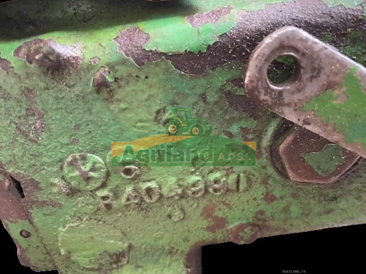 DISTRIBUTEUR DE COMMANDE AUX