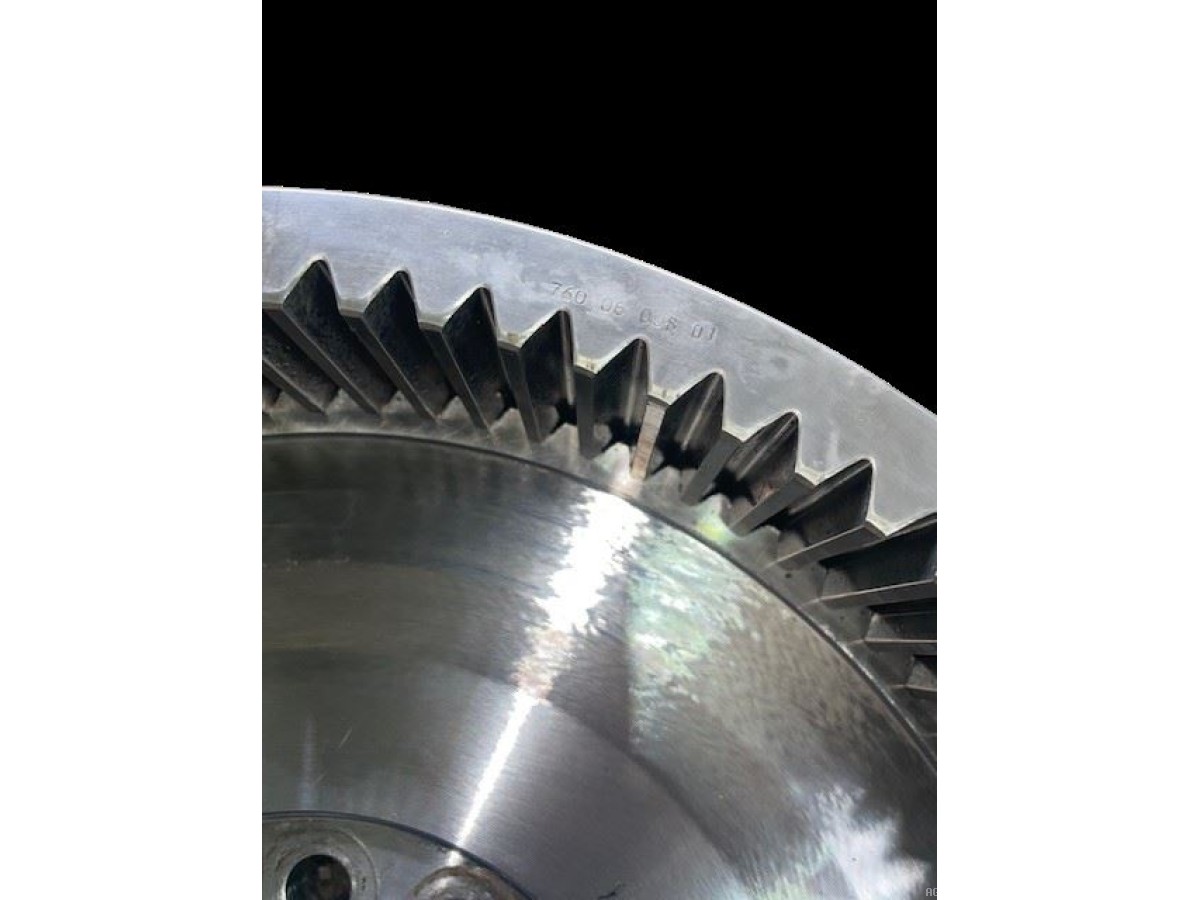 COURONNE DE REDUCTEUR AV AVEC SUPPORT PONT DANA