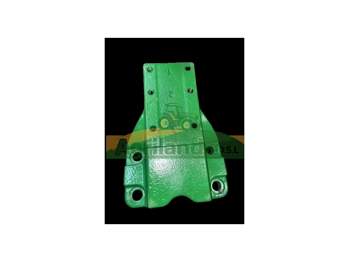 SOCLE DE GARDE BOUE AVANT