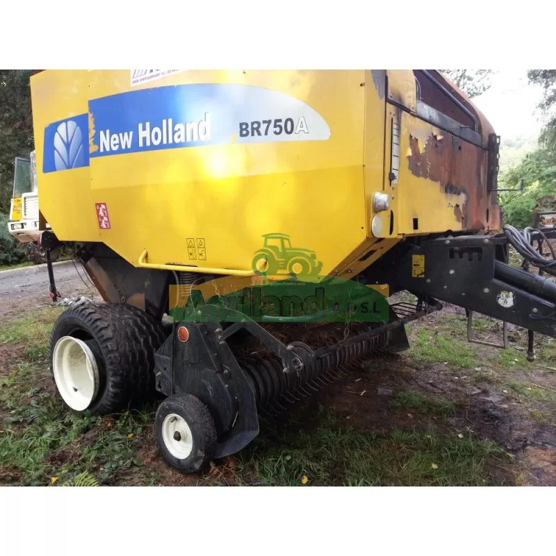 Round Baller New Holland Br 750A