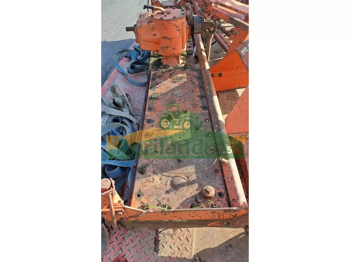 HOWARD  HK 30 300