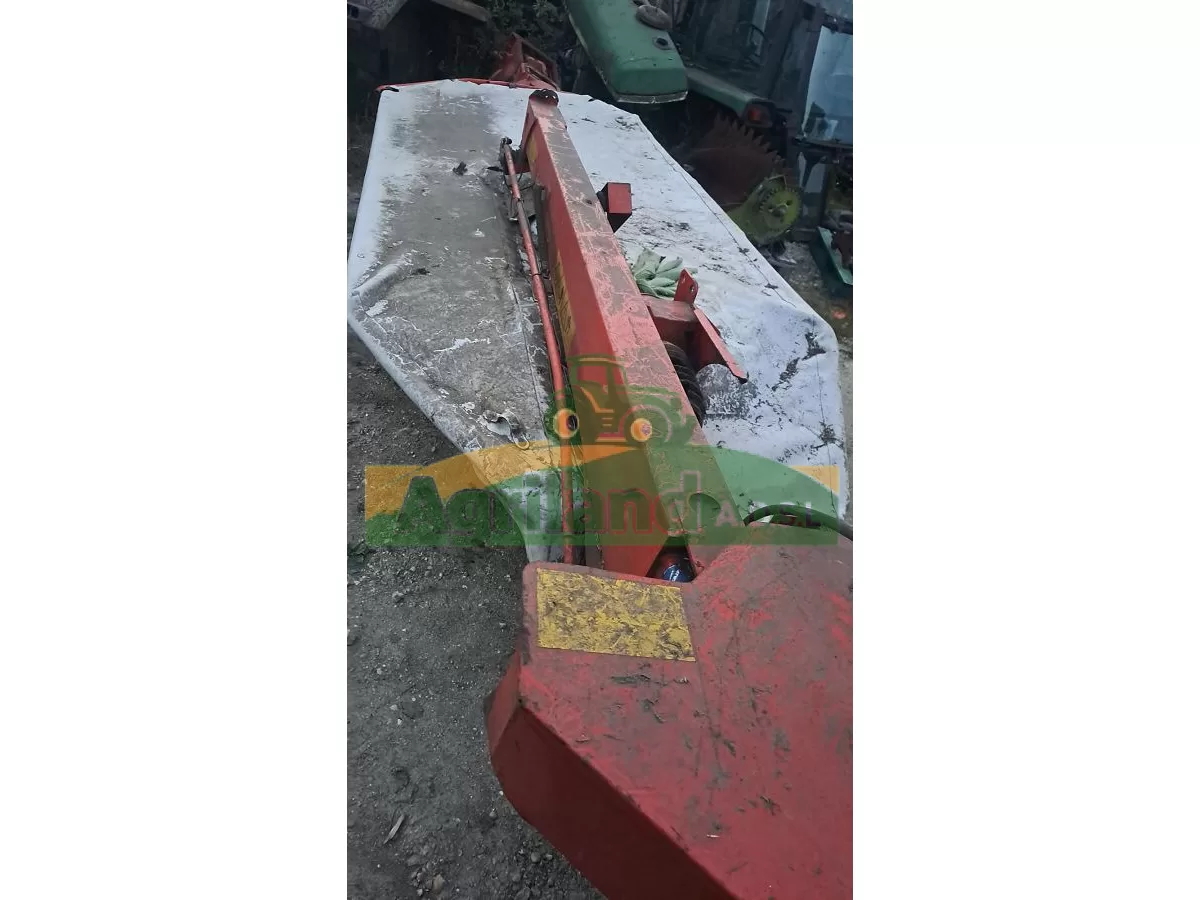 KUHN GMD 702