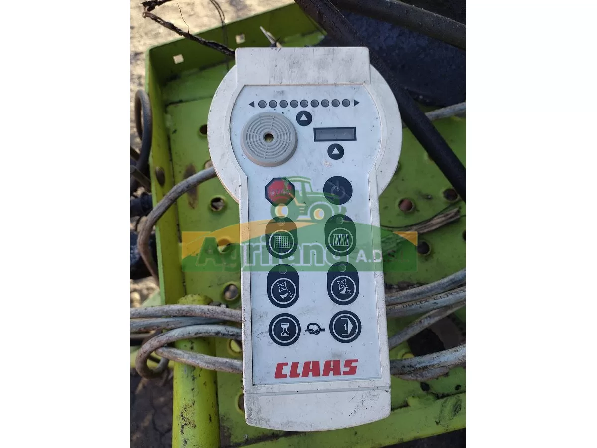 CLAAS VARIANT 260